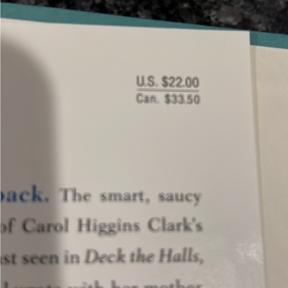 (2) novels by Carol Higgins Clark - Picture 4 of 13